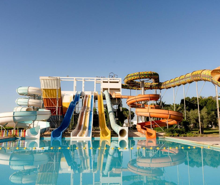 One Aqua Park